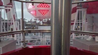 Valeta, Malta, 23.12.2023 Periler Diyarı, Rudolf Tekerleği. Kulübeden bir bakış açısı. Yüksek kalite 4k görüntü