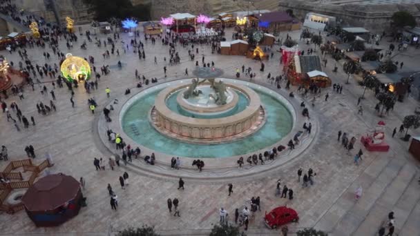 Valeta Malta 2023 Fairyland Rudolf Wheel Ride Triton Water Fountain — Stock Video