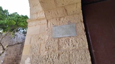 Mdina, Malta 23.11.2024 - Mdina Sessiz Şehir 'in Yunan Kapısı. Yüksek kalite 4k görüntü