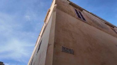 Mdina, Malta 23.11.2024 - Mdina Sessiz Şehir 'in Yunan Kapısı. Yüksek kalite 4k görüntü