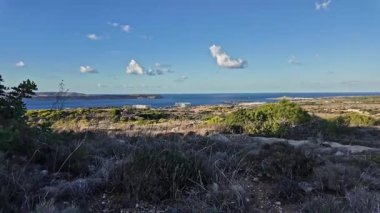 Kuzeydeki Malta, Comino ve Gozo adalarının güzel manzarası. Yüksek kalite 4k görüntü