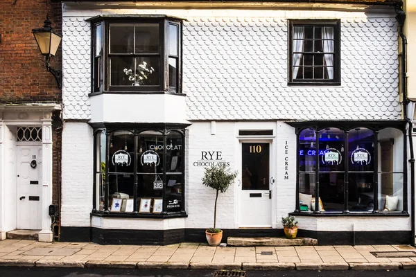 East Sussex England Sept 2022 View Rye Chocolates Store Heart — стокове фото
