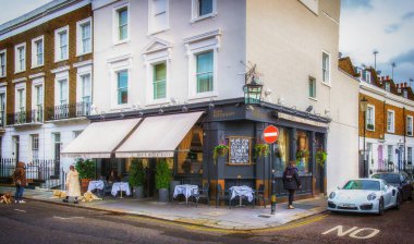 İngiltere, Birleşik Krallık, Kasım 2022, The Enterprise manzaralı, Kensington ve Chelsea Kraliyet Borough 'da bir restoran.