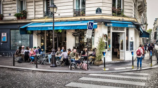フランス 2022年10月 首都の10区にあるレストランであるベッドフォードの眺め — ストック写真