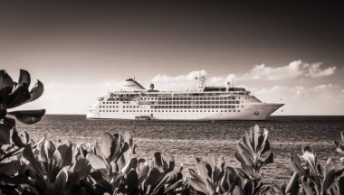 Grand Cayman, Cayman Adaları, 16 Ocak 2017, Karayip Denizi 'ndeki Silversea şirketinden Gümüş Rüzgâr yolcu gemisi