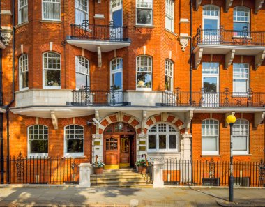 İngiltere, Birleşik Krallık, 30 Ağustos 2023, Campden Hill Court manzaralı, Kensington ve Chelsea Kraliyet Borough 'da bir yerleşim yeri.