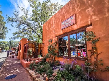 New Mexico, ABD, 21 Eylül 2024, Santa Fe Patikası Güzel Sanatlar Binası