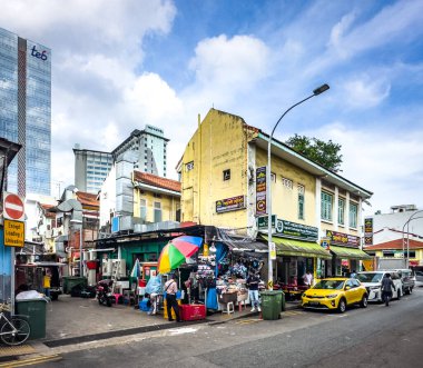 Merkez Bölge, Singapur, 5 Şubat 2024, Küçük Hindistan 'daki Desker Yolu' ndaki şehir manzarası 