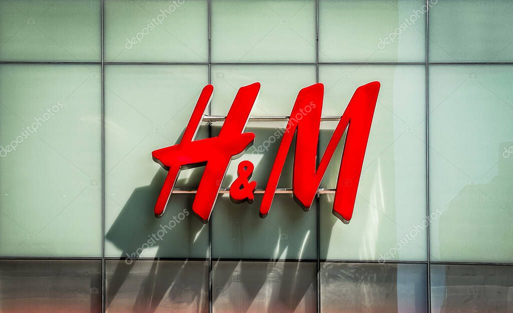 New York City, USA, May 1st 2024, Close up of H and M sign, a Swedish multinational fast fashion retailer at 6th Ave and W 33rd St, Manhattan