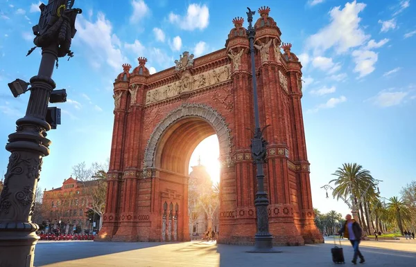 Ανατολή Ηλίου Στην Αψίδα Triumphal Στη Βαρκελώνη Καταλονία Ισπανία Arc — Φωτογραφία Αρχείου