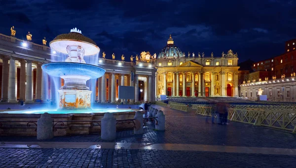Vatican City Sfântul Scaun Fântâna Din Fața Catedralei Petru Din — Fotografie, imagine de stoc