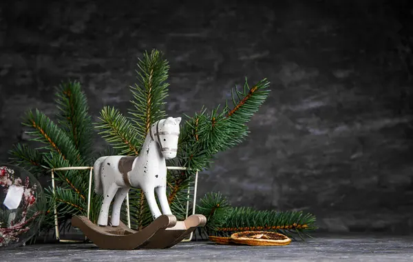 Tarjeta Navidad Con Decoración Caballos Madera Vintage —  Fotos de Stock