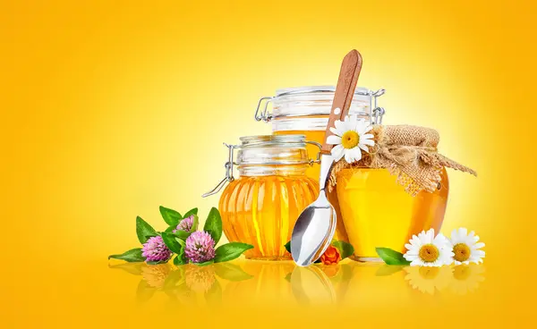 Fresh Sweet Honey Glass Jars Spoon Flowers Organic — Stock Photo, Image