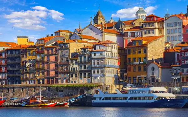 Porto Portugal Freizeitboote Auf Dem Douro Fluss Blick Auf Portostadt Stockbild