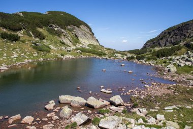 Rila Dağı inanılmaz manzara yakın korkunç göl, Bulgaristan