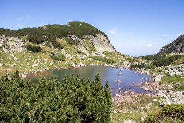 Rila Dağı inanılmaz manzara yakın korkunç göl, Bulgaristan