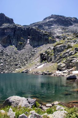 Rila Dağı inanılmaz manzara yakın korkunç göl, Bulgaristan