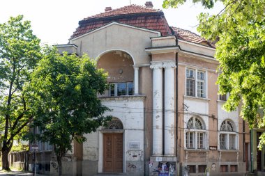 VIDIN, BULGARIA - 23 Mayıs 2021: Bulgaristan 'ın Vidin kentindeki Tipik İnşaat ve Sokak