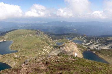 Bulgaristan 'ın Yedi Rila Gölünün etrafındaki Rila Dağı' nın muhteşem manzarası