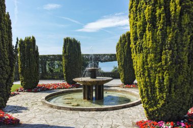 LAUSANNE, SWitzERLAND - 18 Haziran 2023: Tipik Lozan şehri, Vaud Kantonu, İsviçre