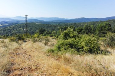 Rudina Dağı, Pernik Bölgesi, Bulgaristan 'ın İnanılmaz Yaz Manzarası