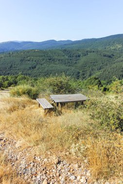 Rudina Dağı, Pernik Bölgesi, Bulgaristan 'ın İnanılmaz Yaz Manzarası