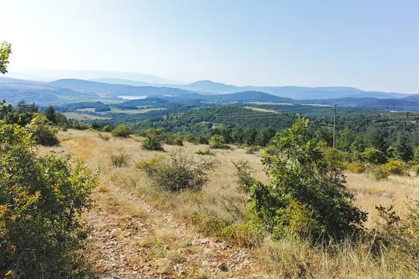 Rudina Dağı, Pernik Bölgesi, Bulgaristan 'ın İnanılmaz Yaz Manzarası