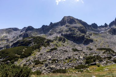 Rila Dağı inanılmaz manzara yakın korkunç göl, Bulgaristan