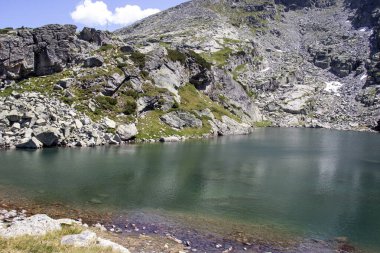 Rila Dağı inanılmaz manzara yakın korkunç göl, Bulgaristan