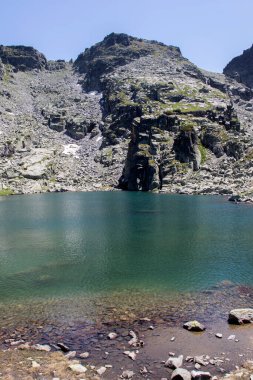 Rila Dağı inanılmaz manzara yakın korkunç göl, Bulgaristan