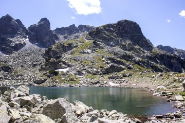 Rila Dağı inanılmaz manzara yakın korkunç göl, Bulgaristan