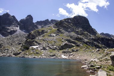 Rila Dağı inanılmaz manzara yakın korkunç göl, Bulgaristan