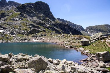 Rila Dağı inanılmaz manzara yakın korkunç göl, Bulgaristan
