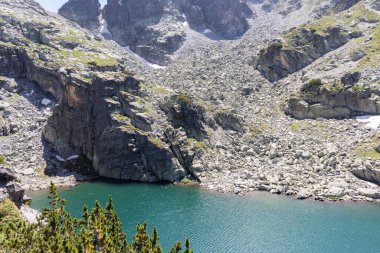 Rila Dağı inanılmaz manzara yakın korkunç göl, Bulgaristan