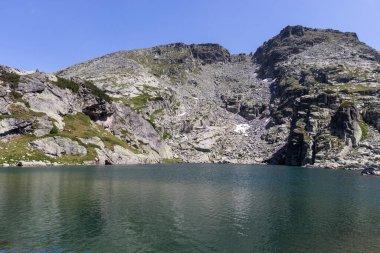 Rila Dağı inanılmaz manzara yakın korkunç göl, Bulgaristan
