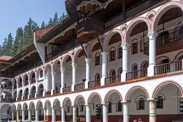 RILA MONASTERY, BULGARIA - 24 Haziran 2021: Rila (Rila Manastırı), Kyustendil Bölgesi, Bulgaristan 'daki Saint Ivan (John) Manastırı' nın iç manzarası