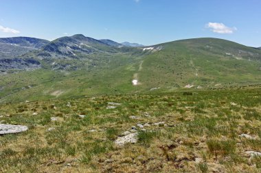 Bulgaristan 'ın Belmeken Barajı yakınlarındaki Rila Dağı' nın muhteşem manzarası