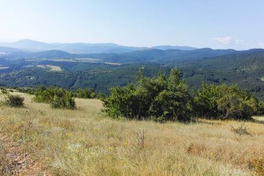 Rudina Dağı, Pernik Bölgesi, Bulgaristan 'ın İnanılmaz Yaz Manzarası