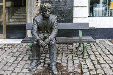 Dimitrovgrad, Bulgaristan - 1 Şubat 2019: Tipik sokak ve binaya Dimitrovgrad şehir, bölge: Haskovo, Bulgaria