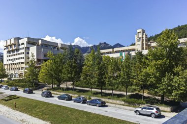 SMOLYAN, BULGARIA - 14 Ağustos 2018: Bulgaristan 'ın Smolyan kentinin yaz manzarası