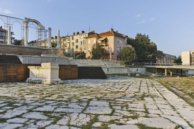 STARA ZAGORA, BULGARIA - 5 Ağustos 2018: Bulgaristan 'ın Stara Zagora kentinin merkezi Panorama