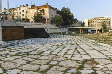 STARA ZAGORA, BULGARIA - 5 Ağustos 2018: Bulgaristan 'ın Stara Zagora kentinin merkezi Panorama