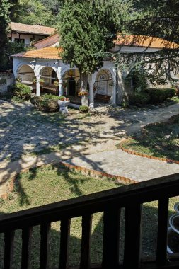 Bulgaristan 'ın Saint Nicholas, Stara Zagora bölgesindeki Ortaçağ Maglizh Manastırı Panoraması