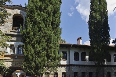 Bulgaristan 'ın Saint Nicholas, Stara Zagora bölgesindeki Ortaçağ Maglizh Manastırı Panoraması