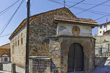 KRATOVO, MACEDONIA - 21 Temmuz 2018: Kuzey Makedonya 'nın Kratovo kentinin merkezi Panorama