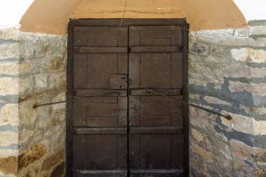 KRATOVO, MACEDONIA - 21 Temmuz 2018: Kuzey Makedonya 'nın Kratovo kentinin merkezi Panorama