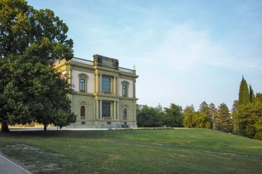 GENEVA, SWitzERLAND - 17 Haziran 2023: İsviçre 'nin Cenevre kentinin şaşırtıcı Sunset Manzarası