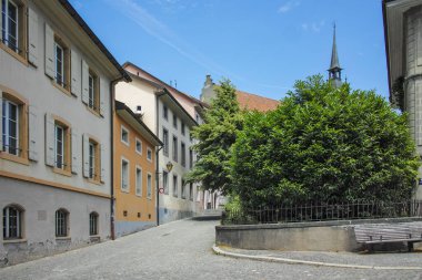 LAUSANNE, SWitzERLAND - 18 Haziran 2023: Tipik Lozan şehri, Vaud Kantonu, İsviçre