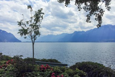 MONTREUX, SWitzERLAND - 19 Haziran 2023: Montreux, Vaud Kantonu, İsviçre Yaz Panoraması