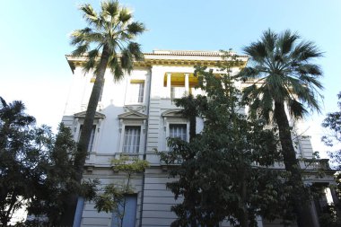 GÜZEL, FRANCE - 25 HAZİRAN 2024: Nice, Provence Alpes-Cote d 'Azur, Fransa' nın sahil caddesinin günbatımı Panoraması